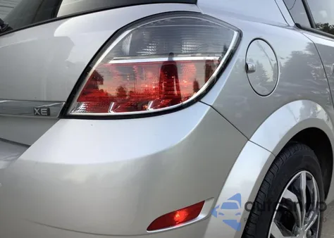 2008 Saturn Astra Xe из США, поврежденный, VIN W08AR671785091433